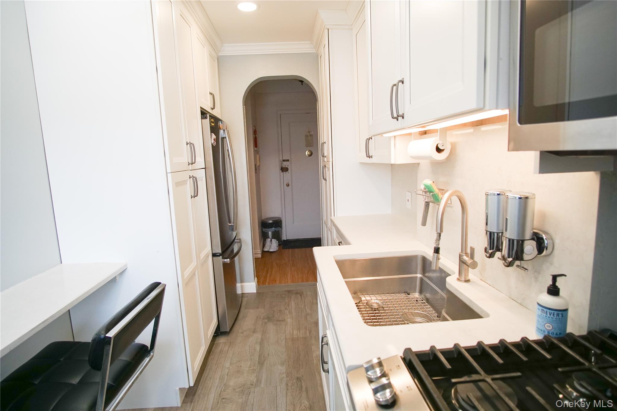 3321 Bruckner Boulevard, Unit 5J photo 10
