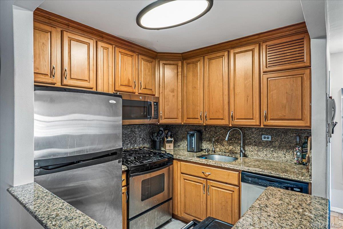 17-85 215th Street, Unit 1P photo 6