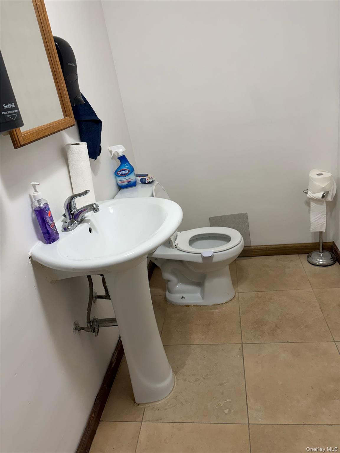 111 Lockwood Avenue – For Rent photo 8