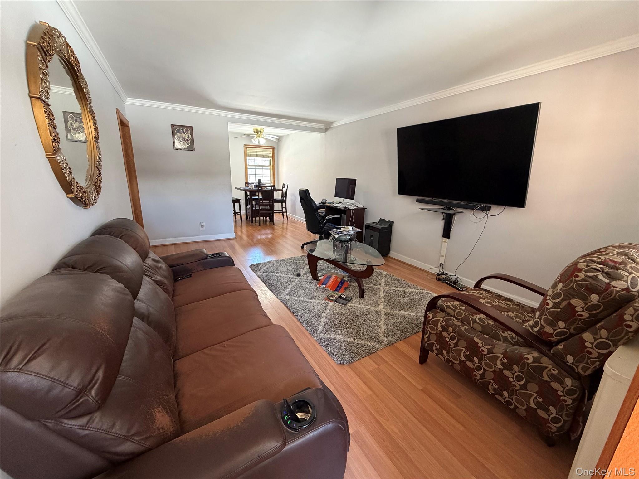 211-19 73 Avenue, Unit 1 photo 7