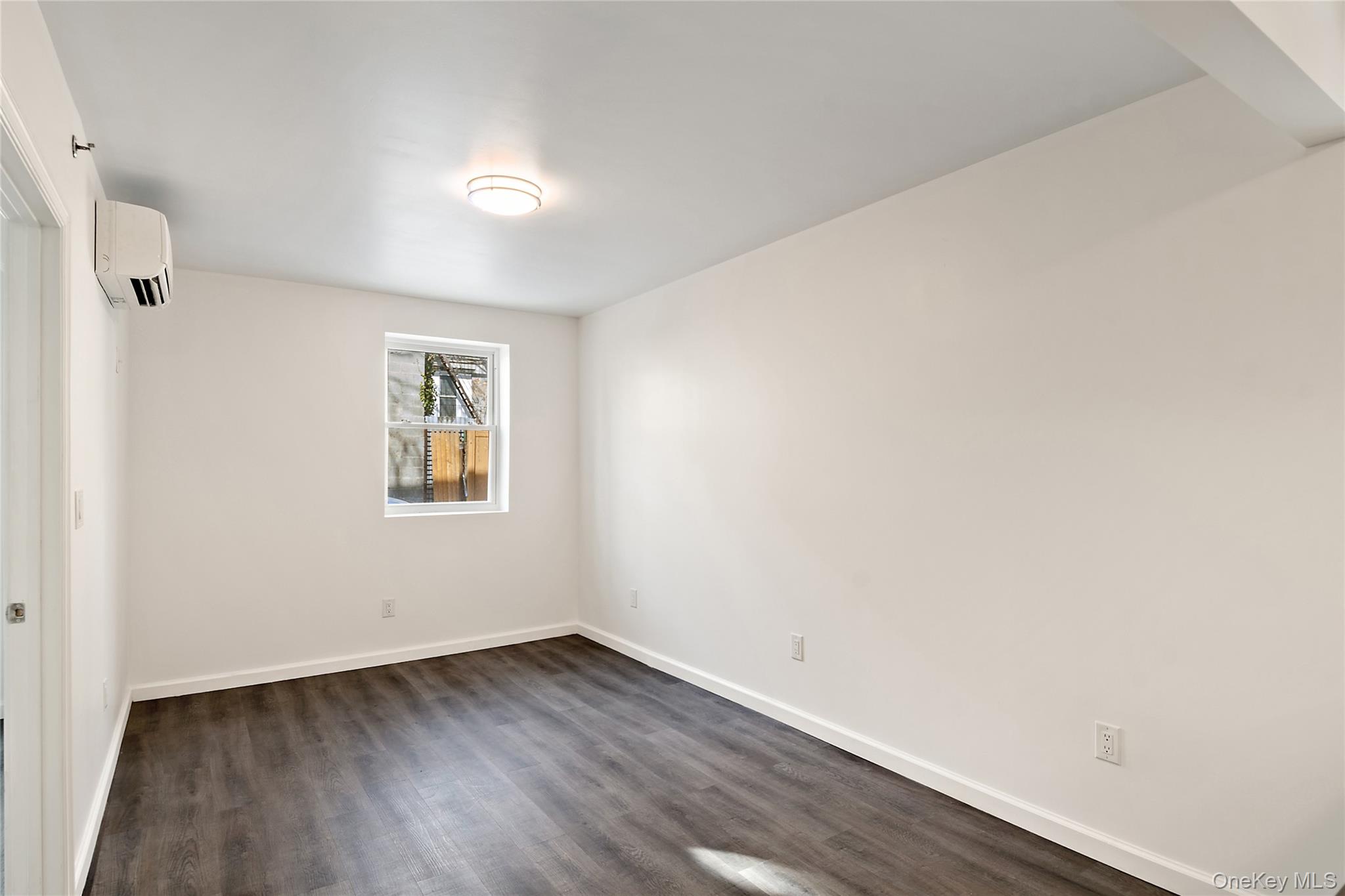 1047 Morris Avenue – For Sale photo 25