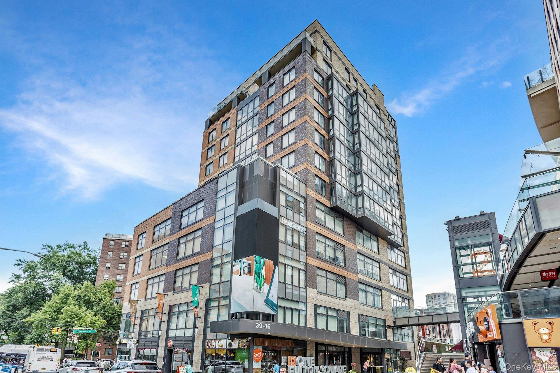 39-16 Prince Street, Unit 6G