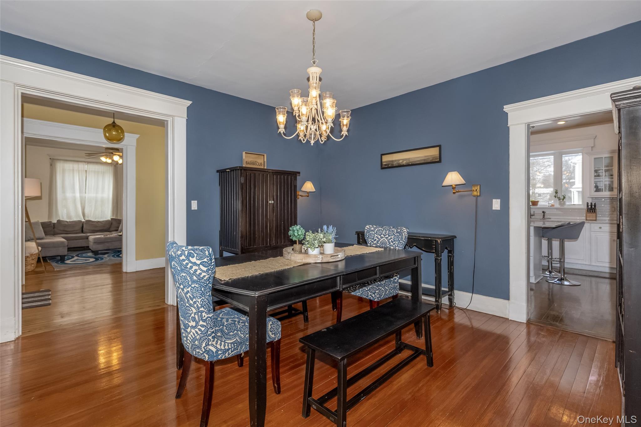 831 WOLCOTT Avenue – For Sale photo 44
