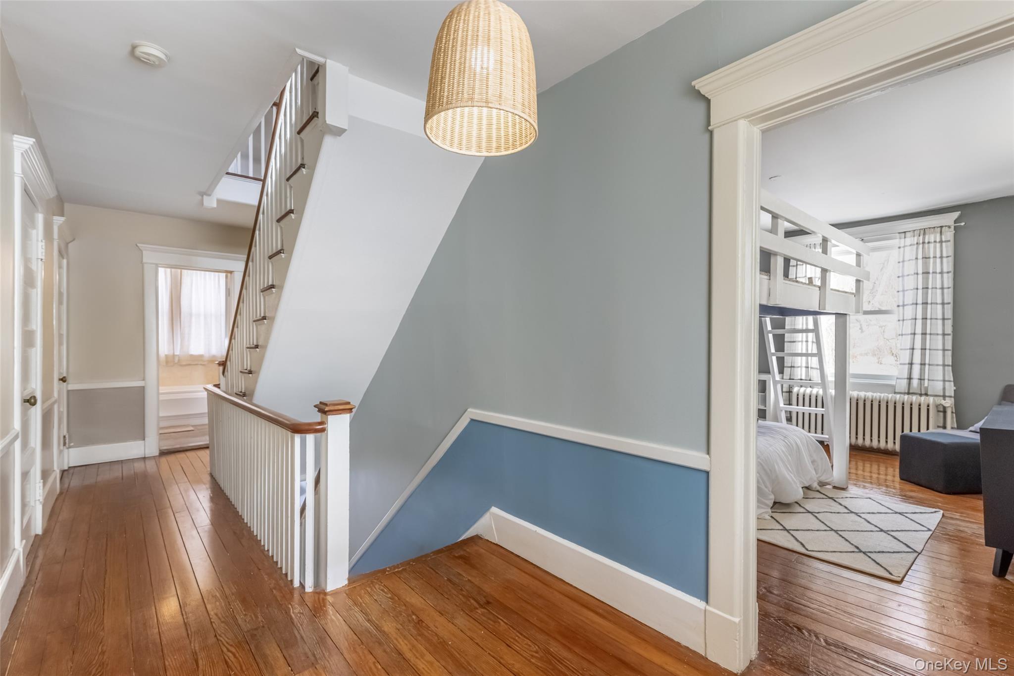 831 WOLCOTT Avenue – For Sale photo 42