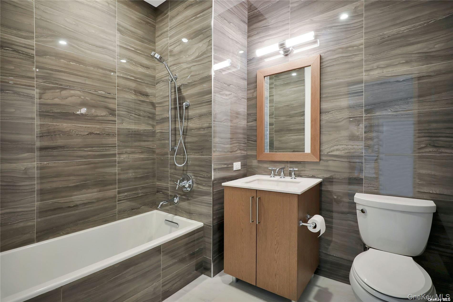 100 Garvies Point Road, Unit 1327 photo 19