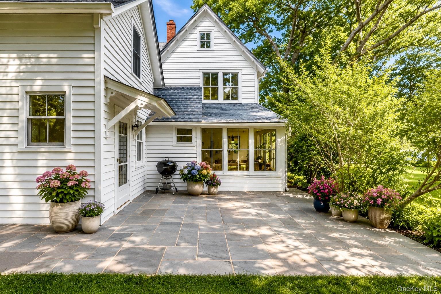 7 Locust Avenue – For Sale photo 5