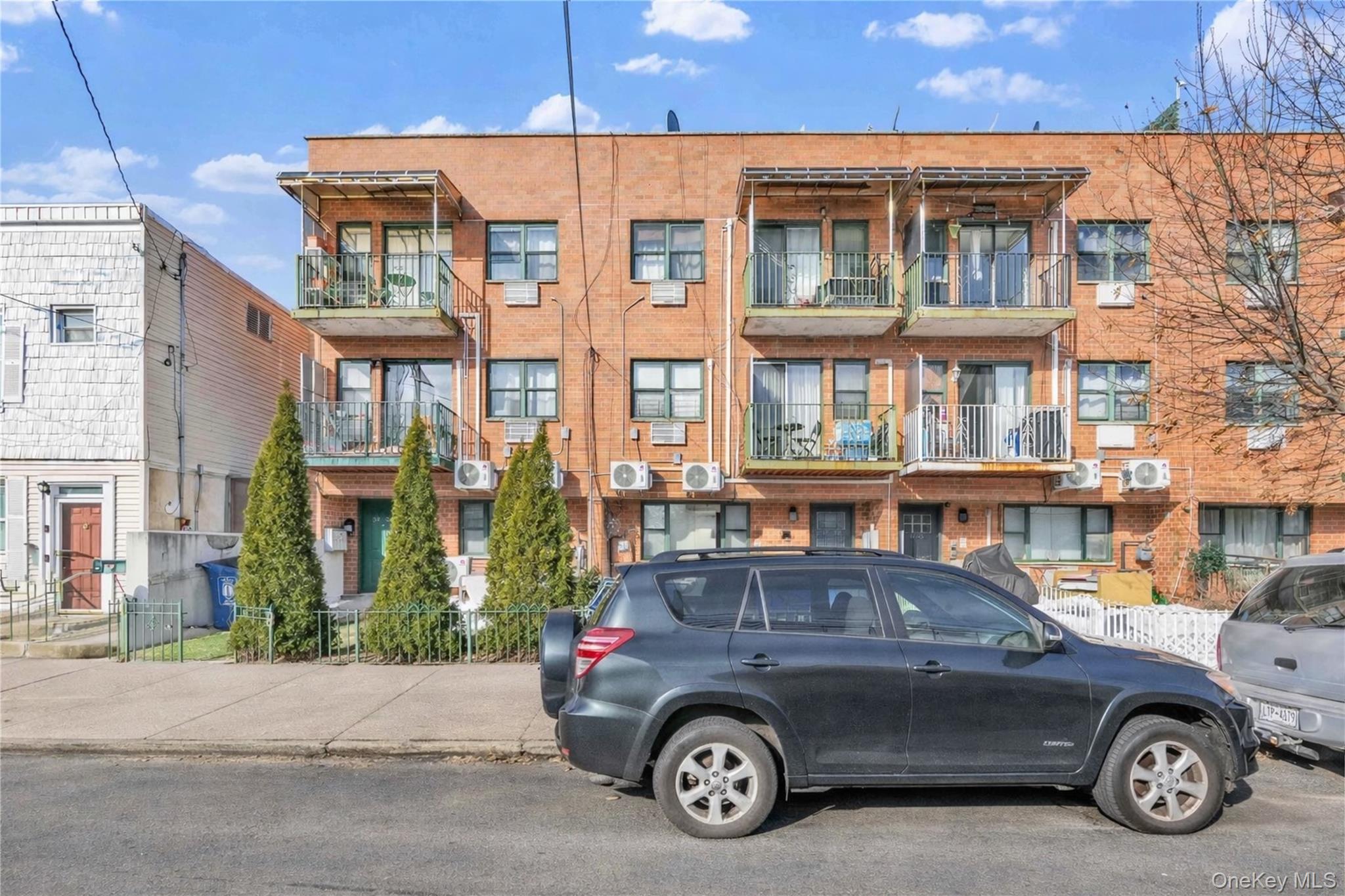 34-46 10th Street – For Sale