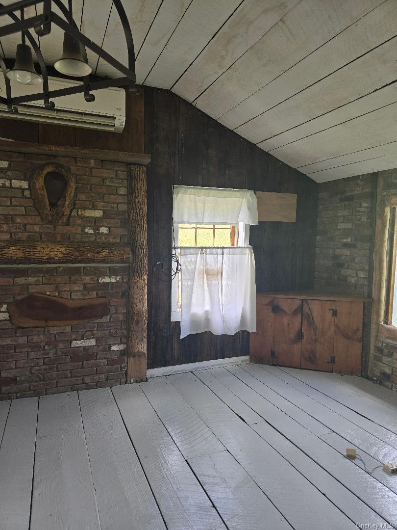 6437 Route 209 – For Sale photo 18