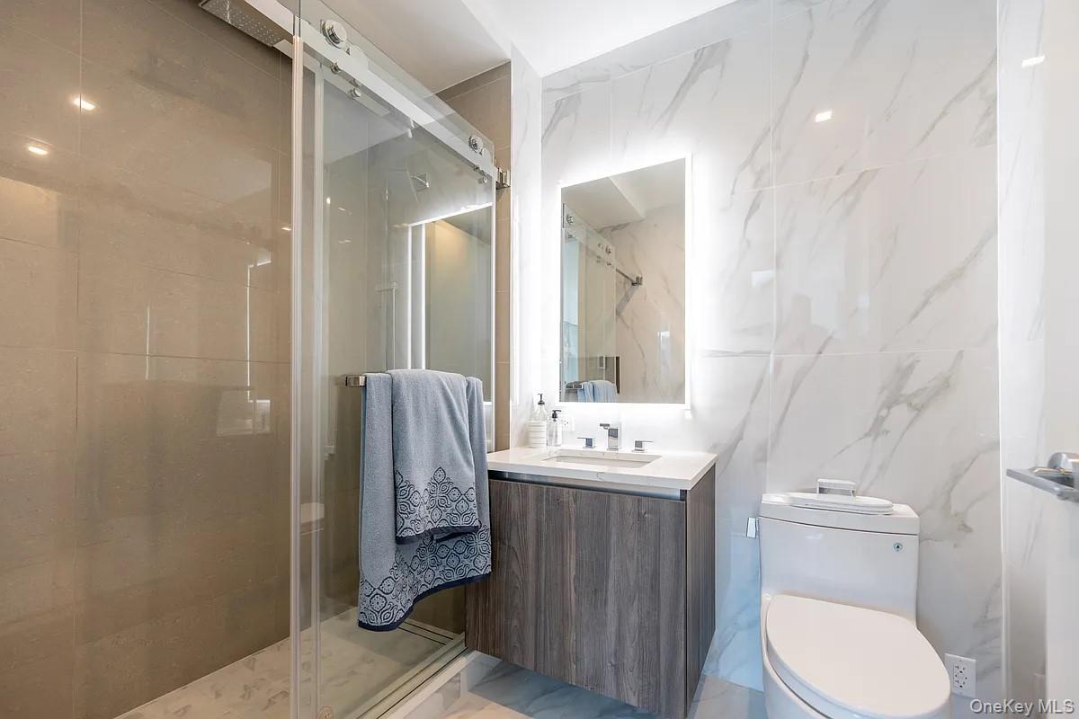 33-66 Farrington Street, Unit 15I photo 6