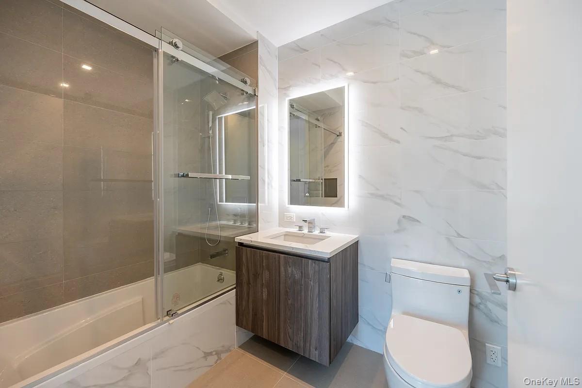 33-66 Farrington Street, Unit 15I photo 4