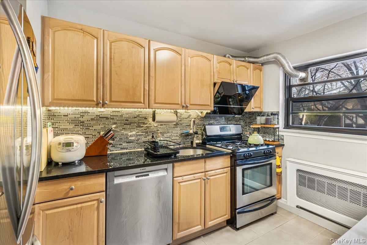 74-12 220th Street, Unit 335A1 photo 6