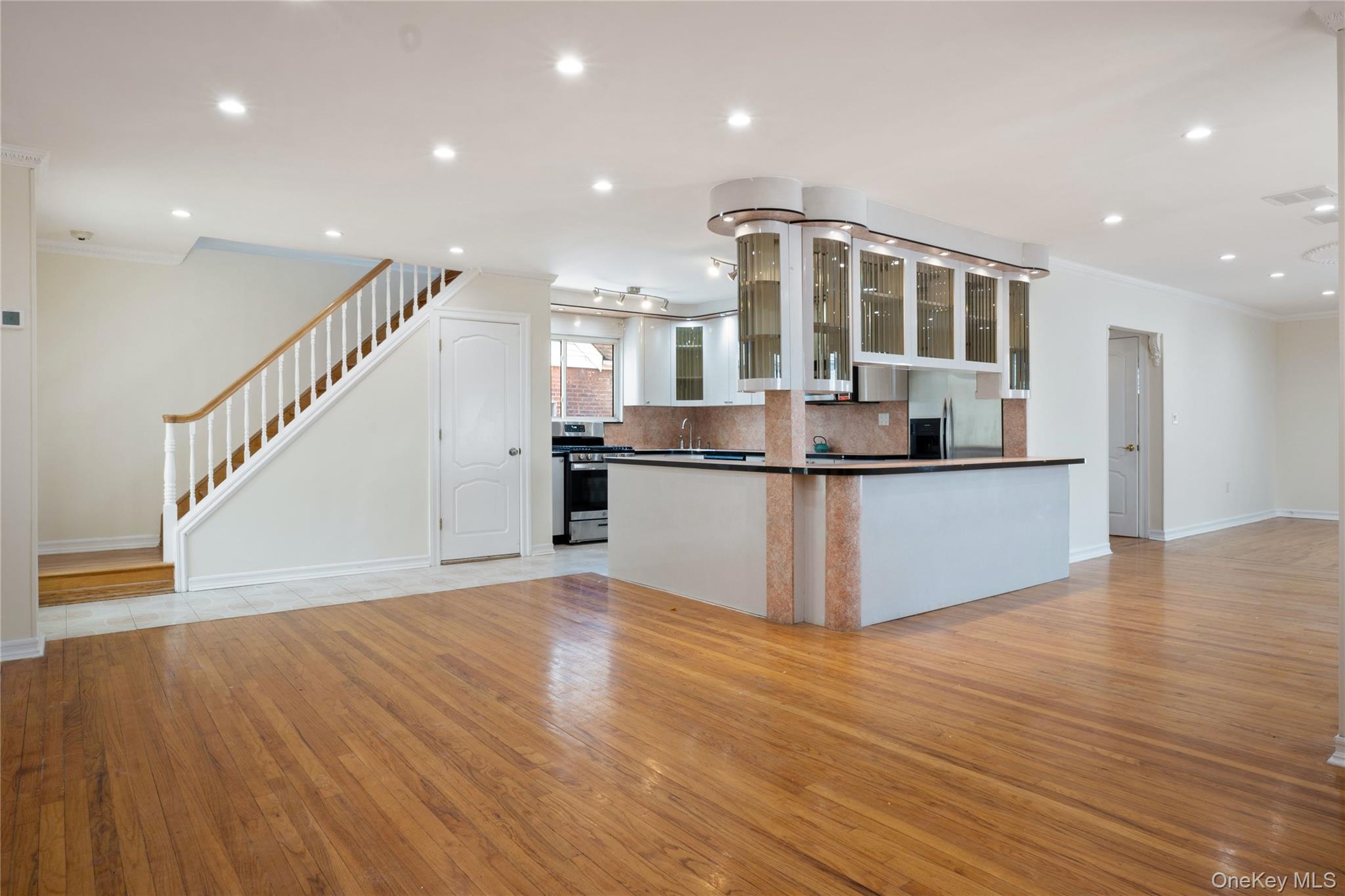73-33 188th Street – For Sale photo 5