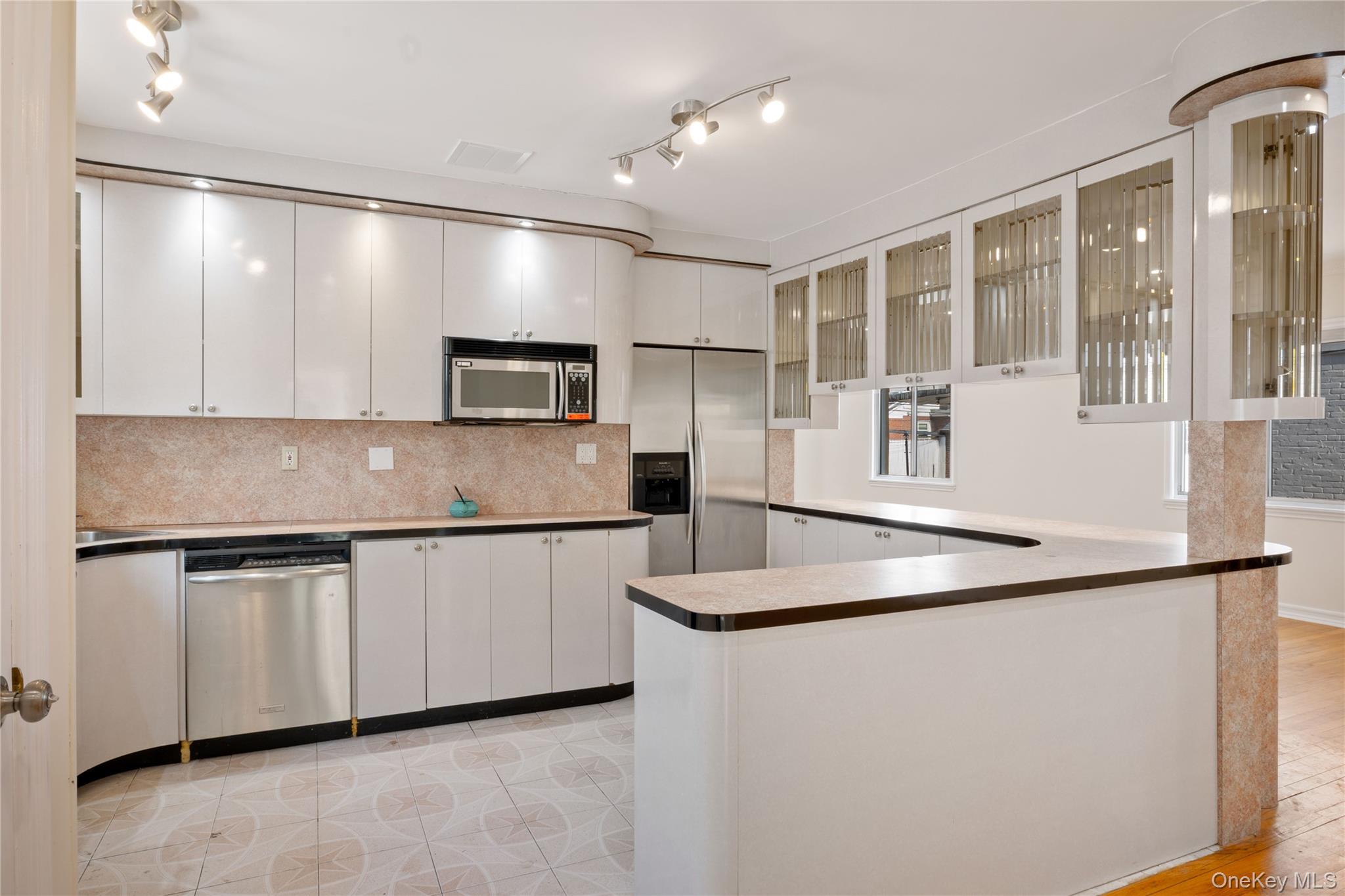 73-33 188th Street – For Sale photo 8