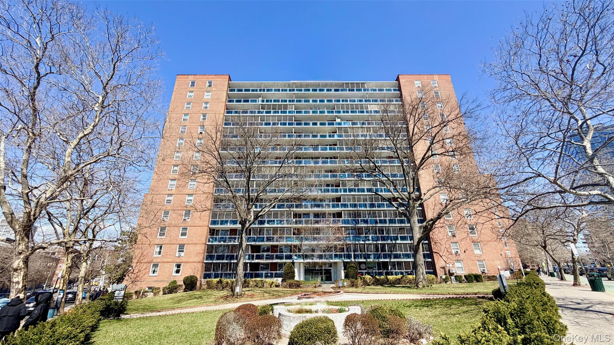 9707 63rd Road, Unit 8G