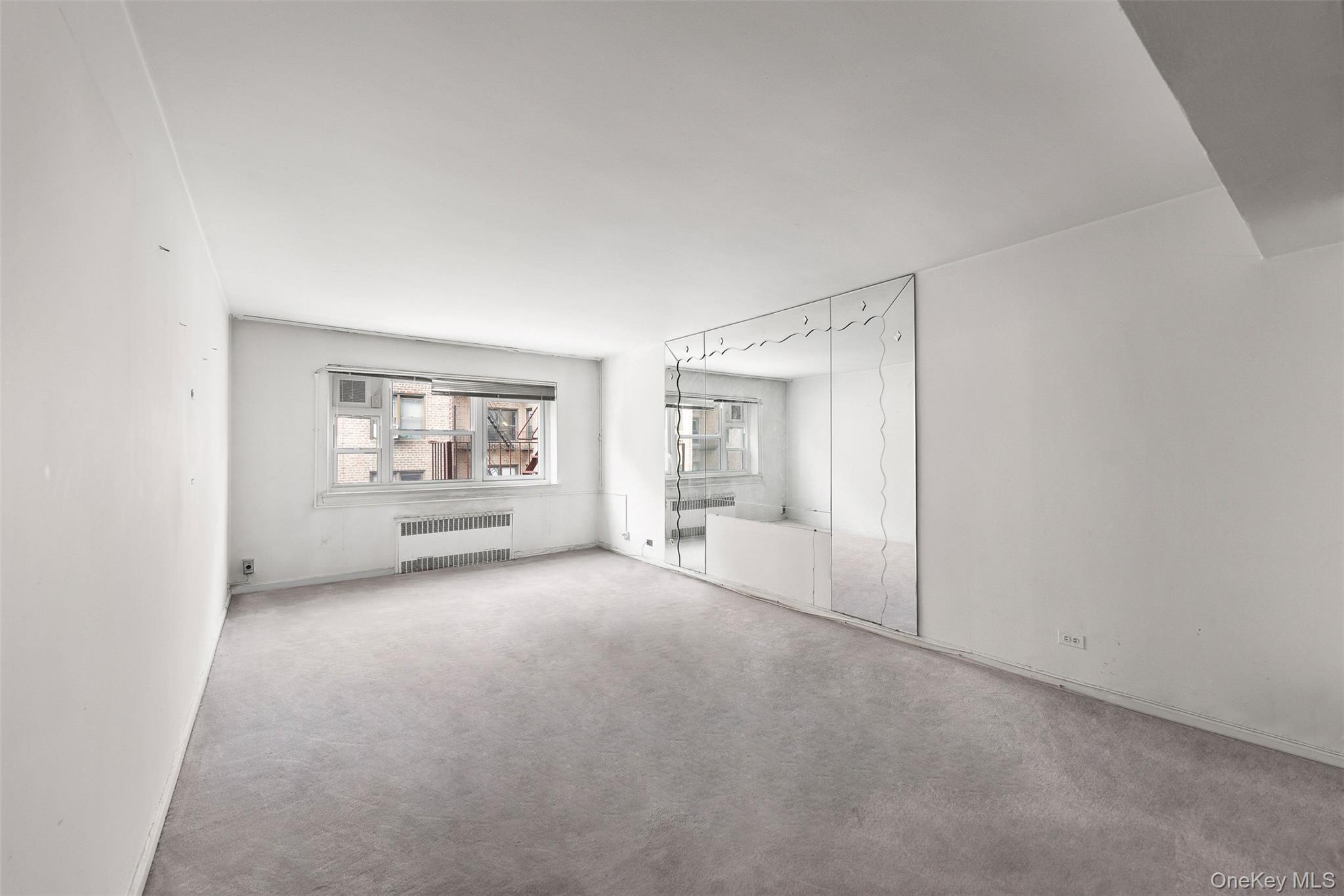 44-59 Kissena Boulevard, Unit 4J photo 2