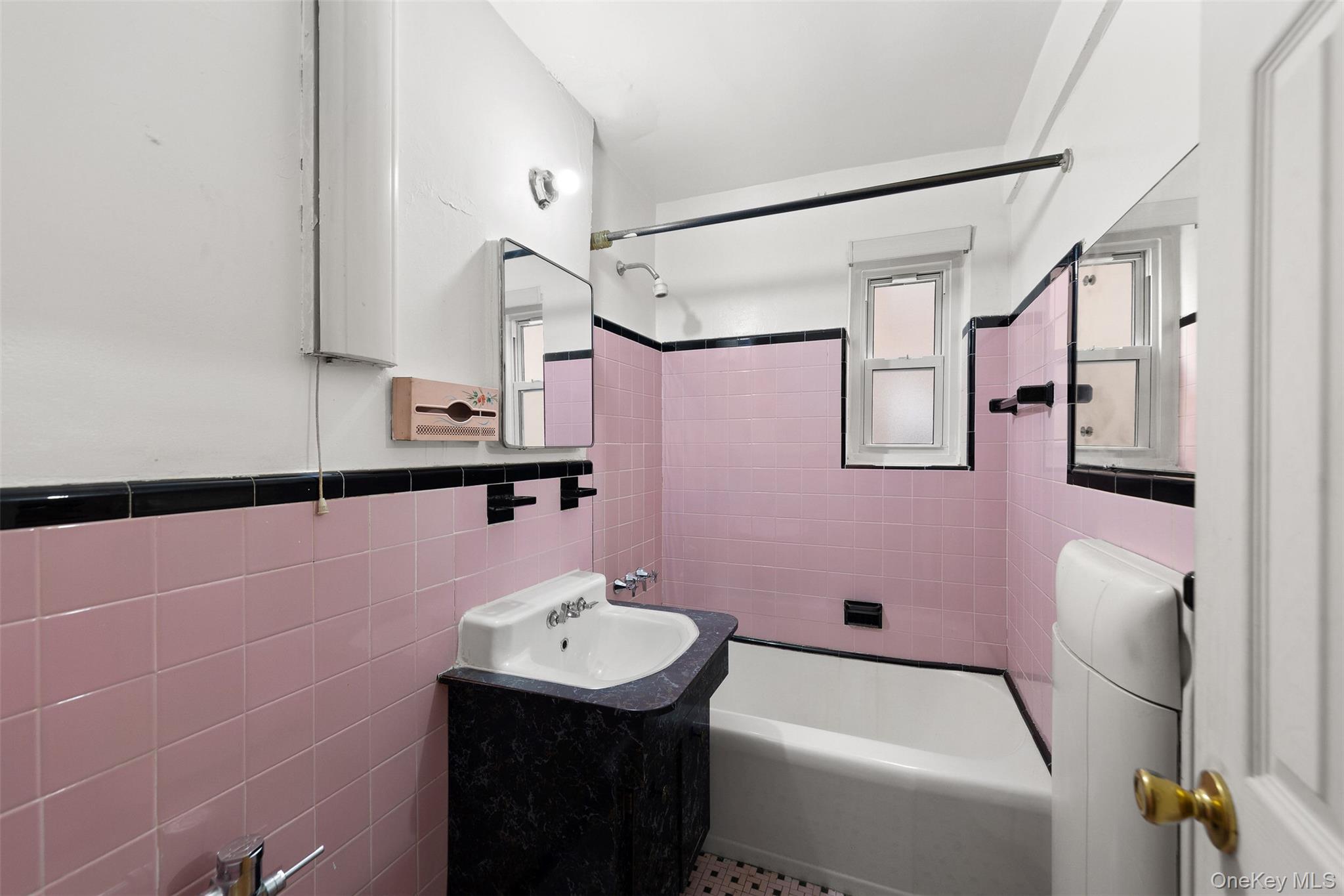 44-59 Kissena Boulevard, Unit 4J photo 4