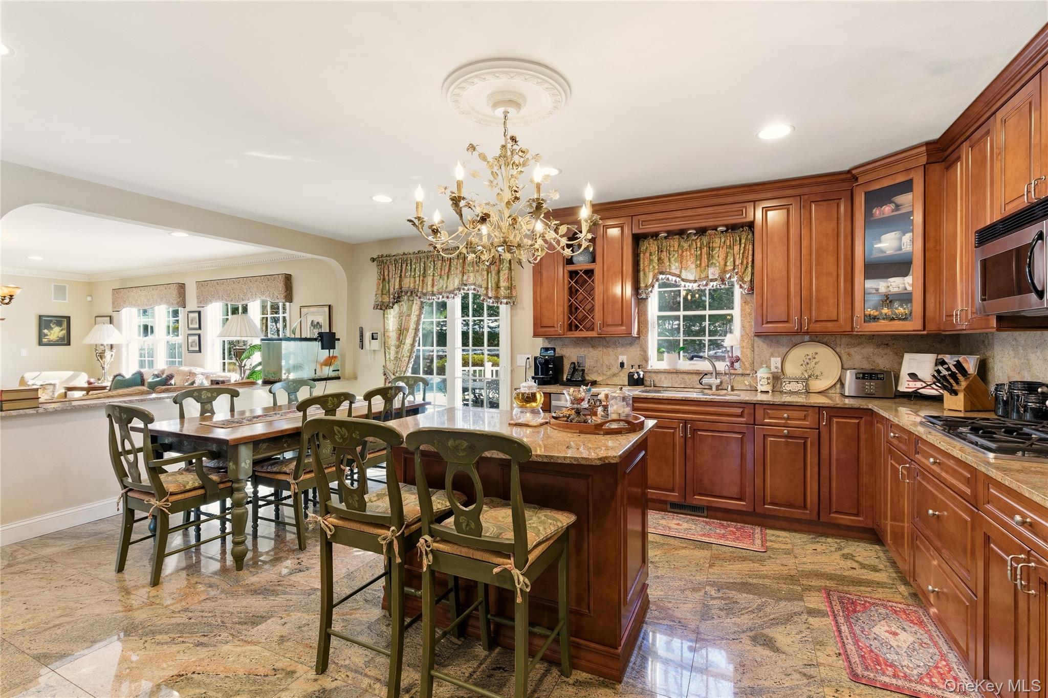 4 Peachtree Lane – For Sale photo 13
