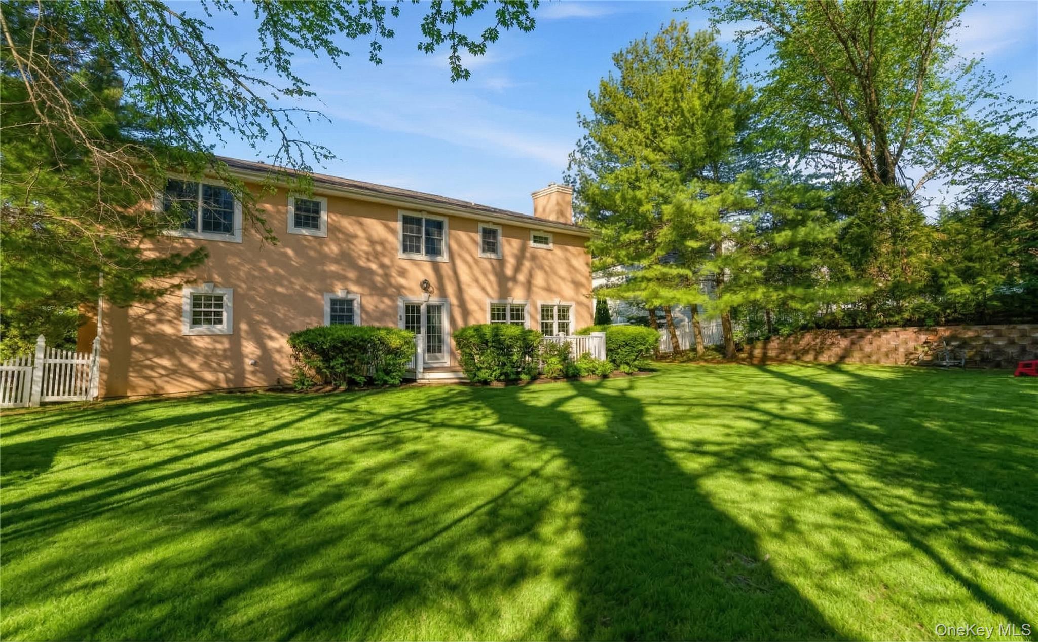 4 Peachtree Lane – For Sale photo 5