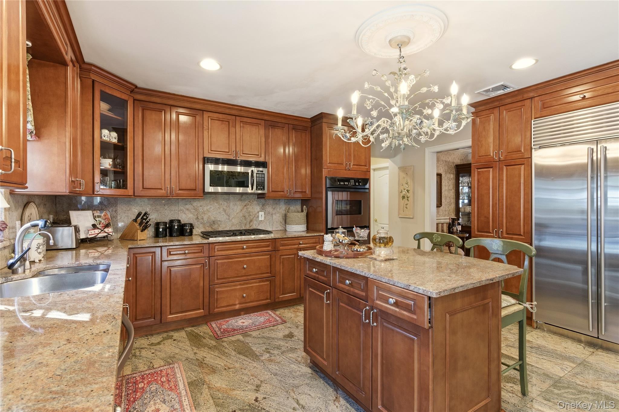 4 Peachtree Lane – For Sale photo 16