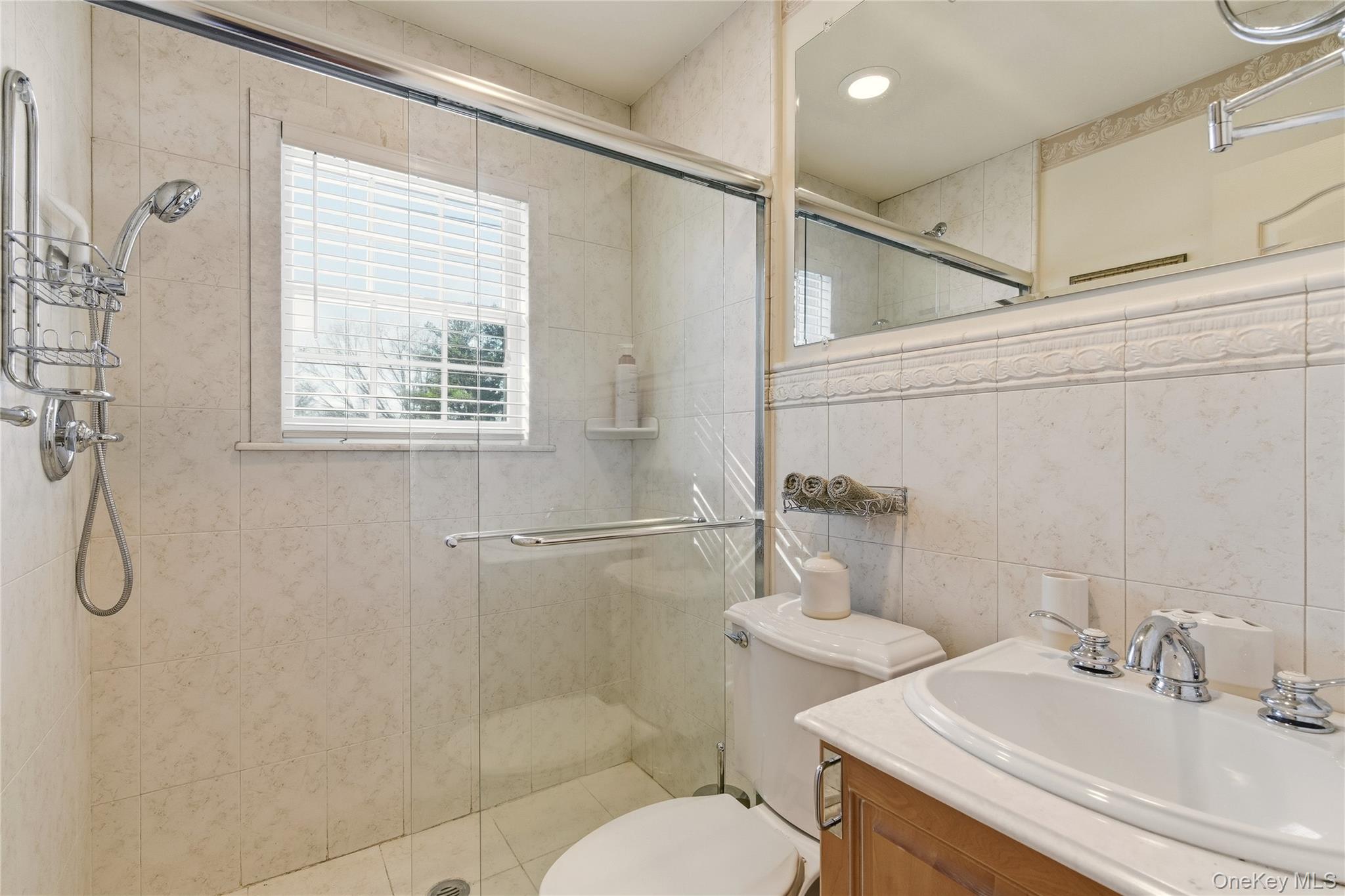4 Peachtree Lane – For Sale photo 30