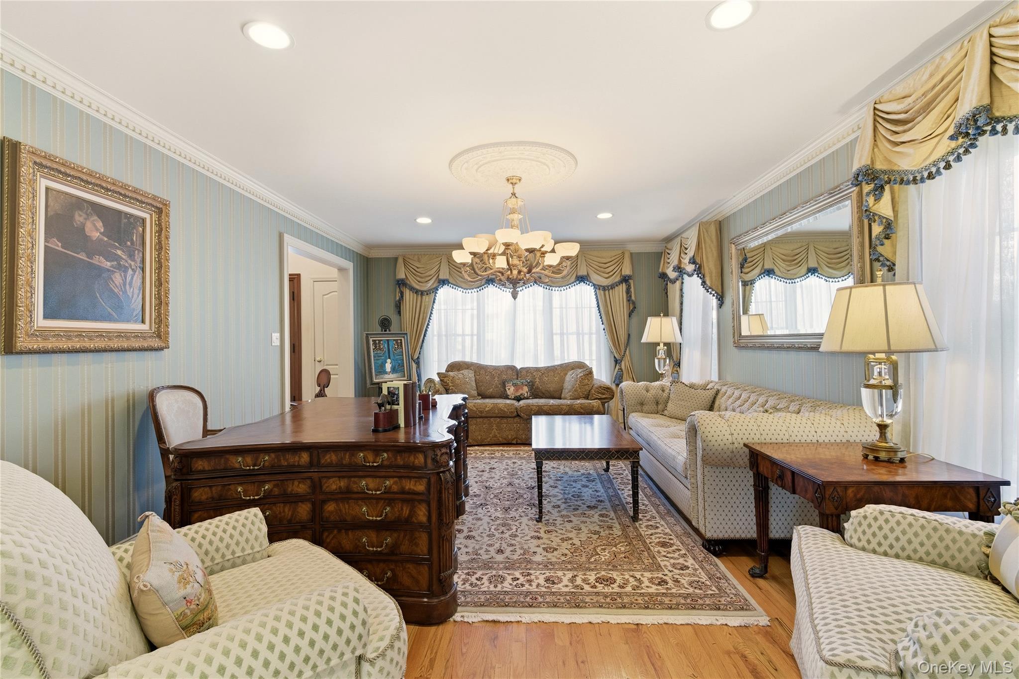4 Peachtree Lane – For Sale photo 6