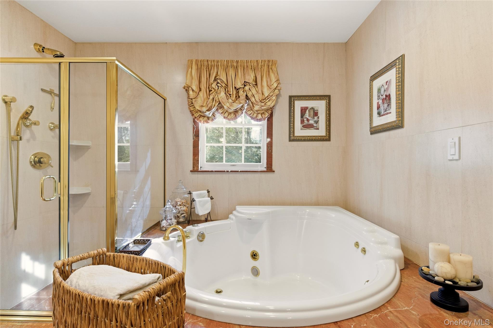 4 Peachtree Lane – For Sale photo 25