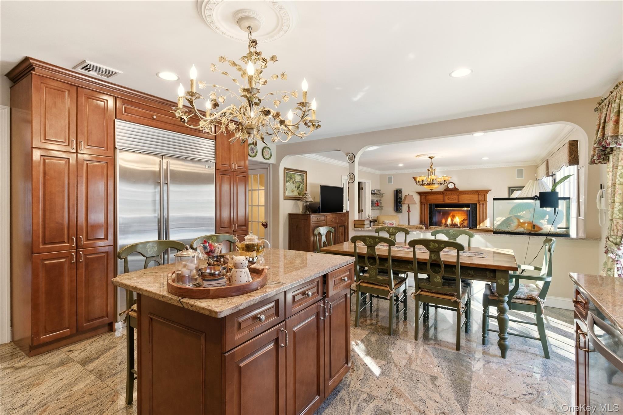 4 Peachtree Lane – For Sale photo 15