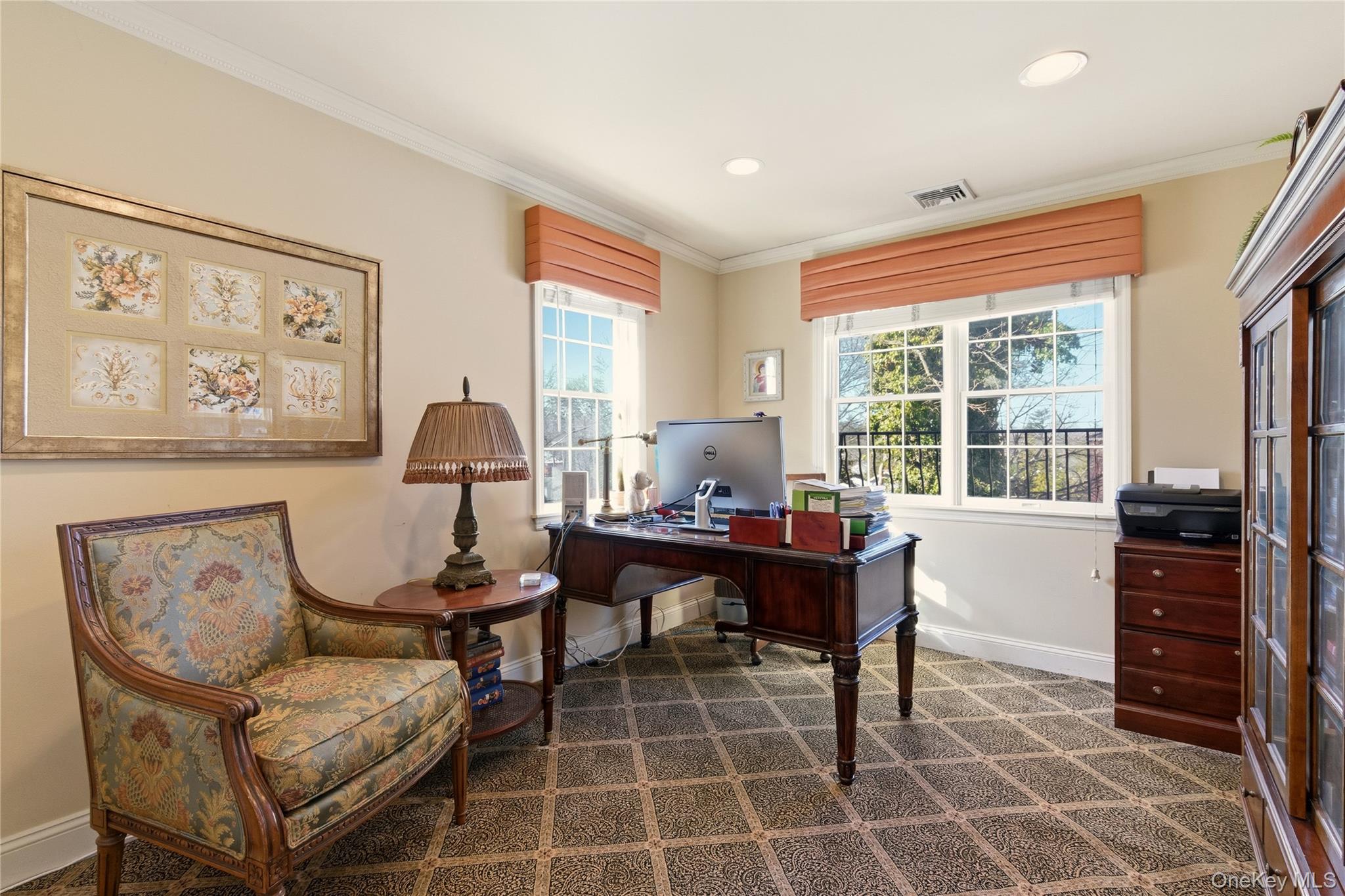 4 Peachtree Lane – For Sale photo 31