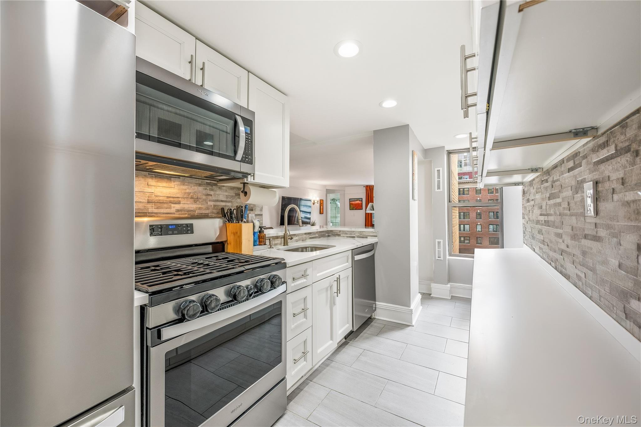 111 E 88th Street, Unit 10F photo 6