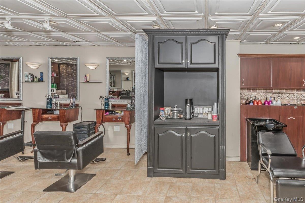 4213 Merrick Road – For Sale photo 15