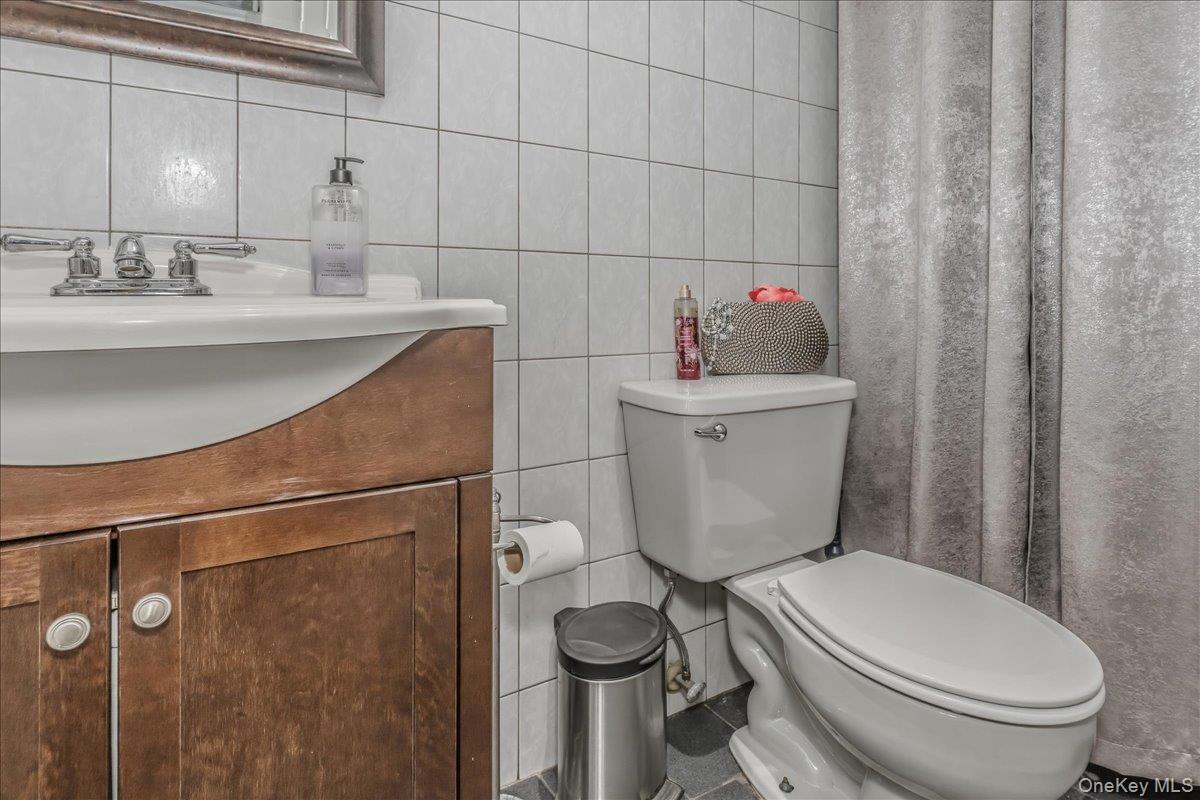 4213 Merrick Road – For Sale photo 17