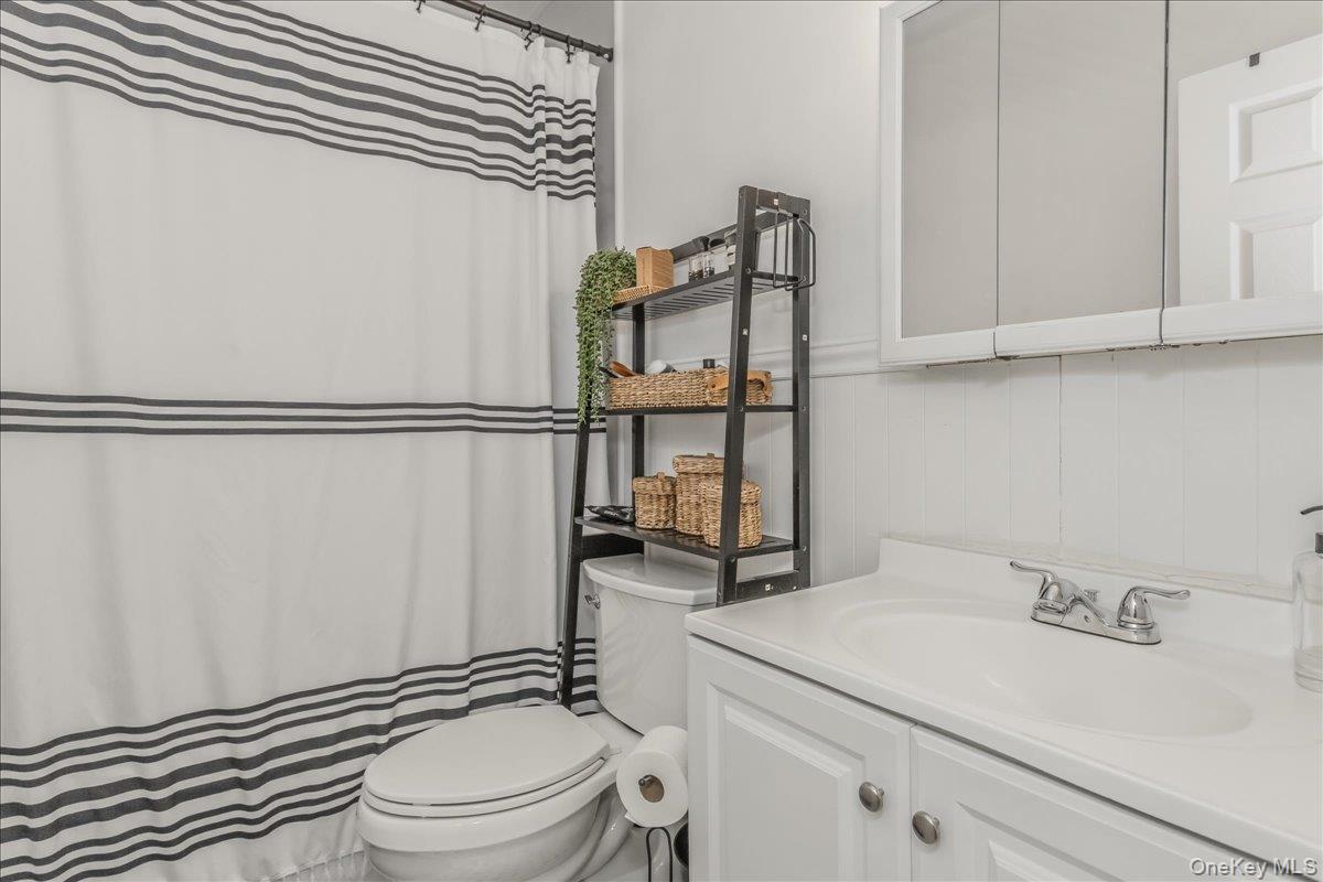 4213 Merrick Road – For Sale photo 27