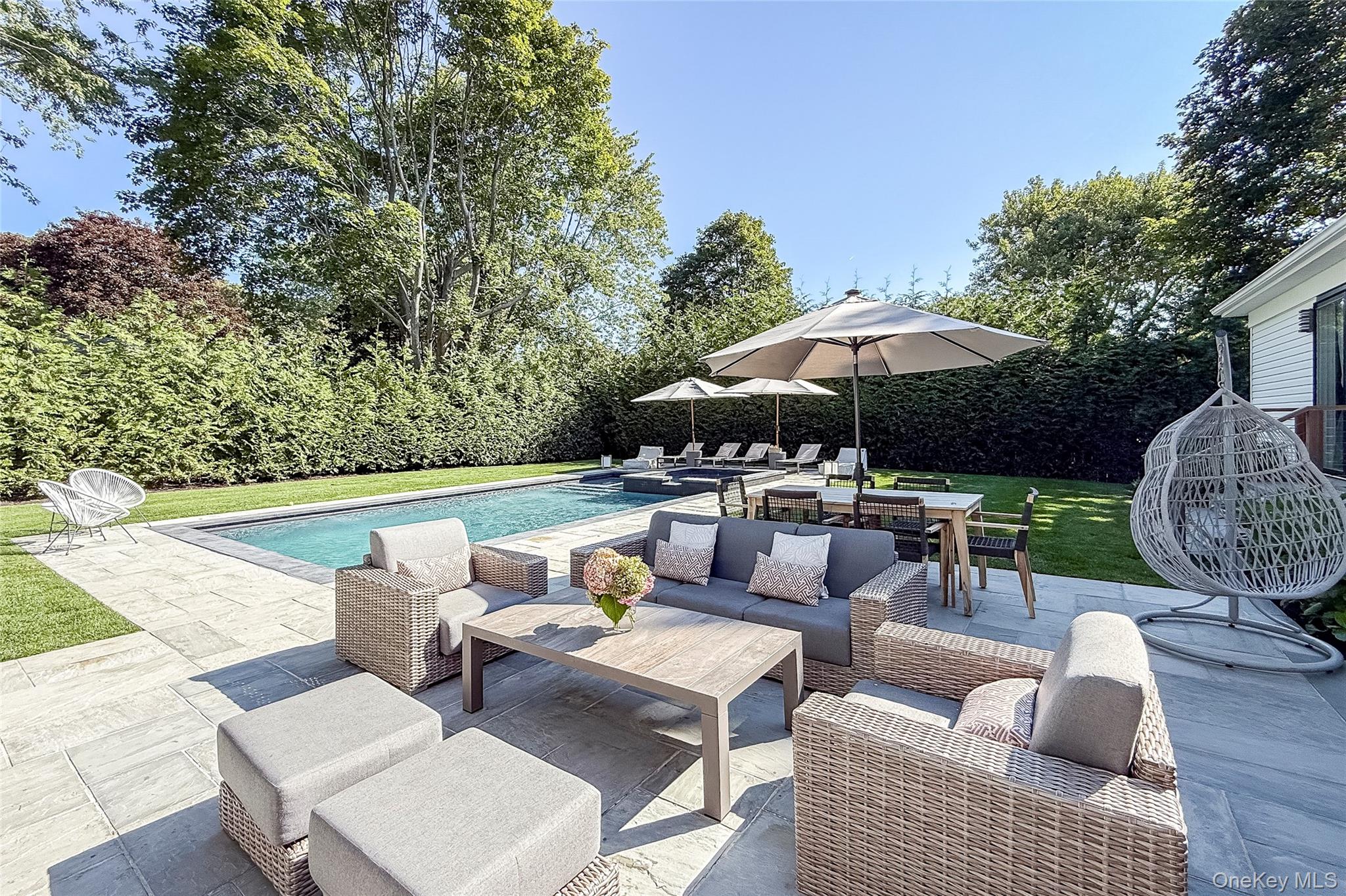 121 Ponquogue Avenue – For Rent