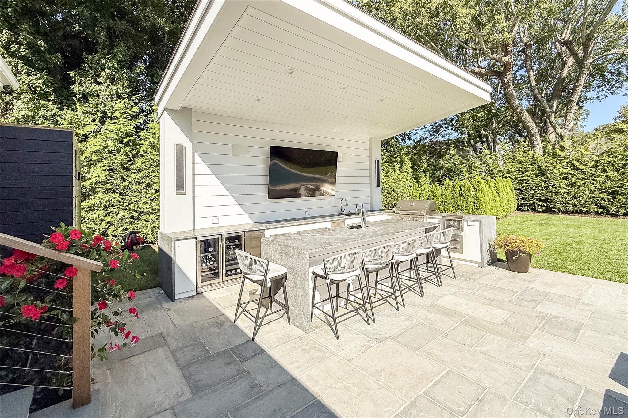 121 Ponquogue Avenue – For Rent photo 23