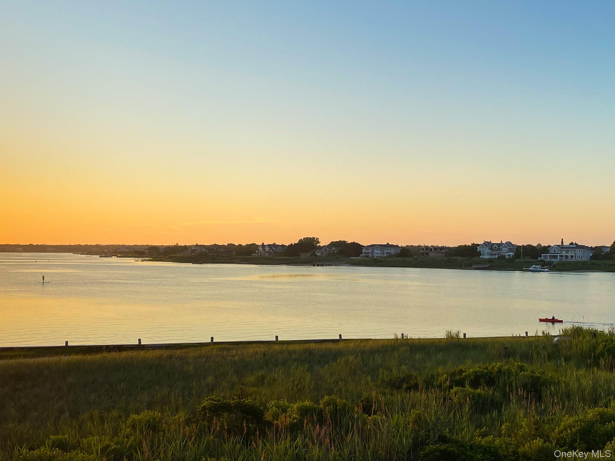 274 Dune Road, Unit 19 photo 11