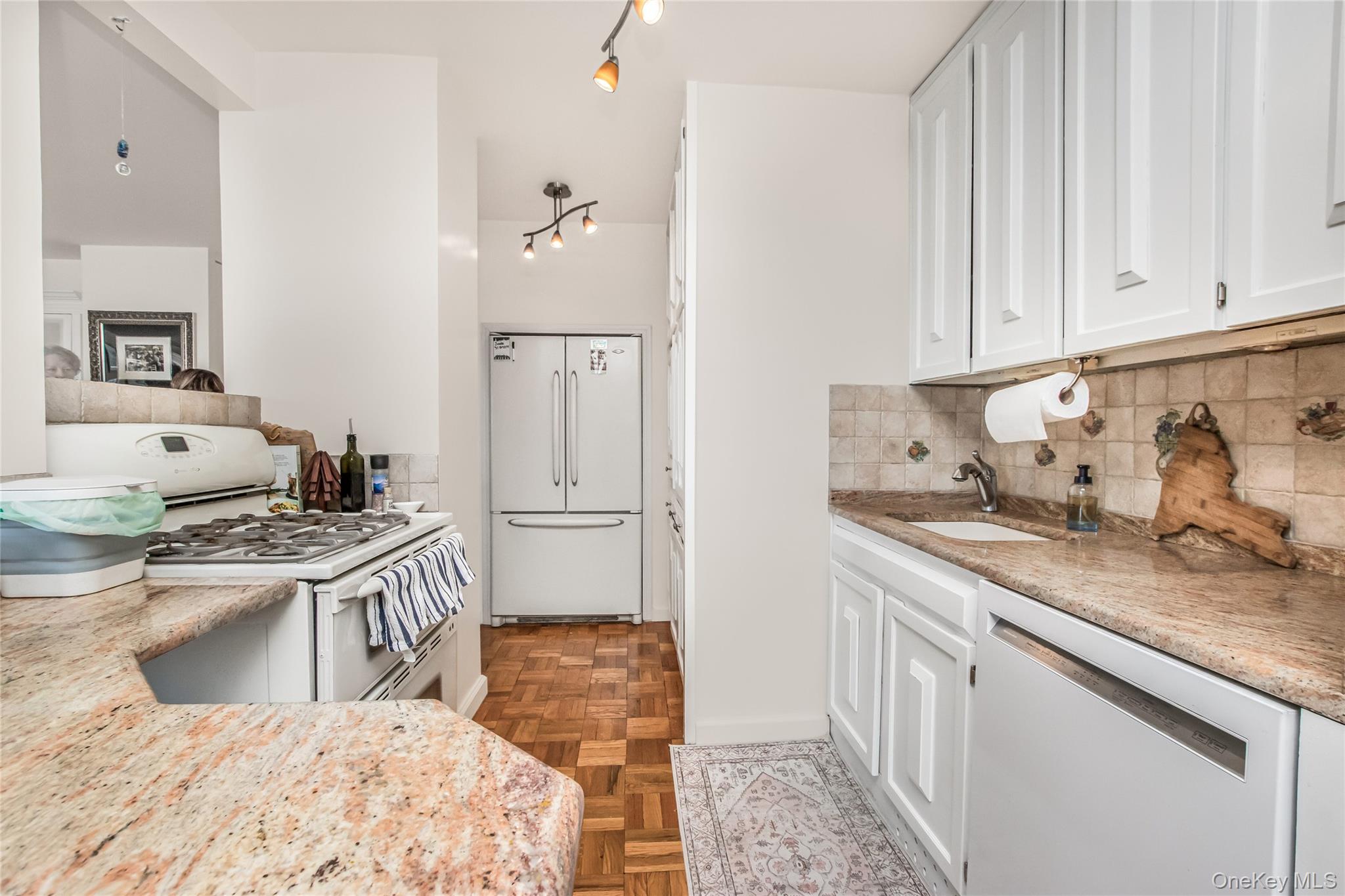 2500 Johnson Avenue, Unit 5F photo 6