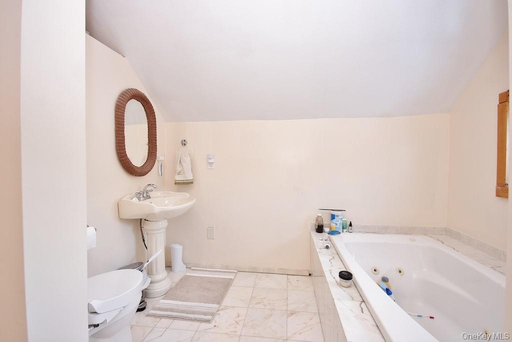 487 Black Meadow Road – For Sale photo 39