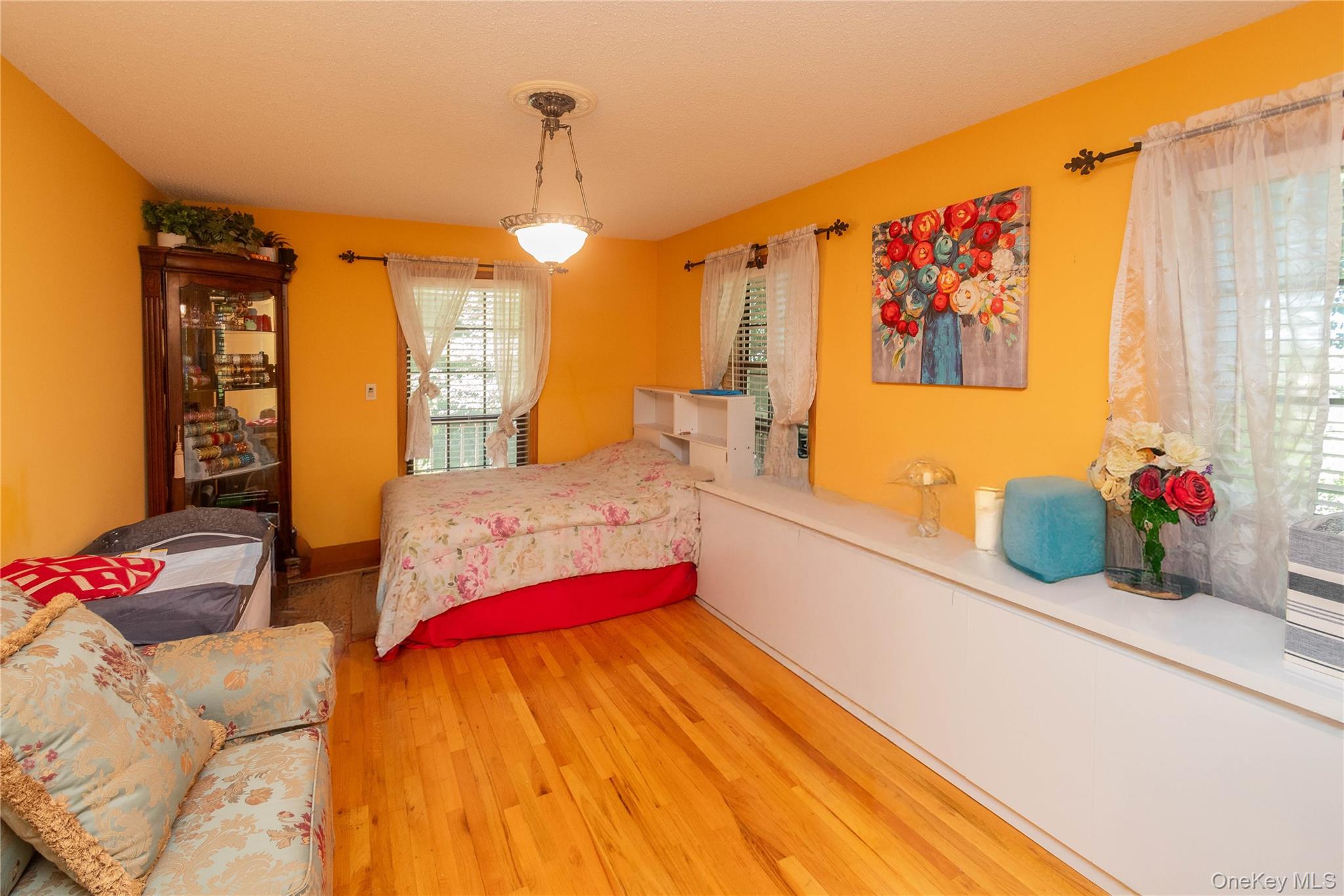 1 Far Horizons Drive – For Sale photo 16