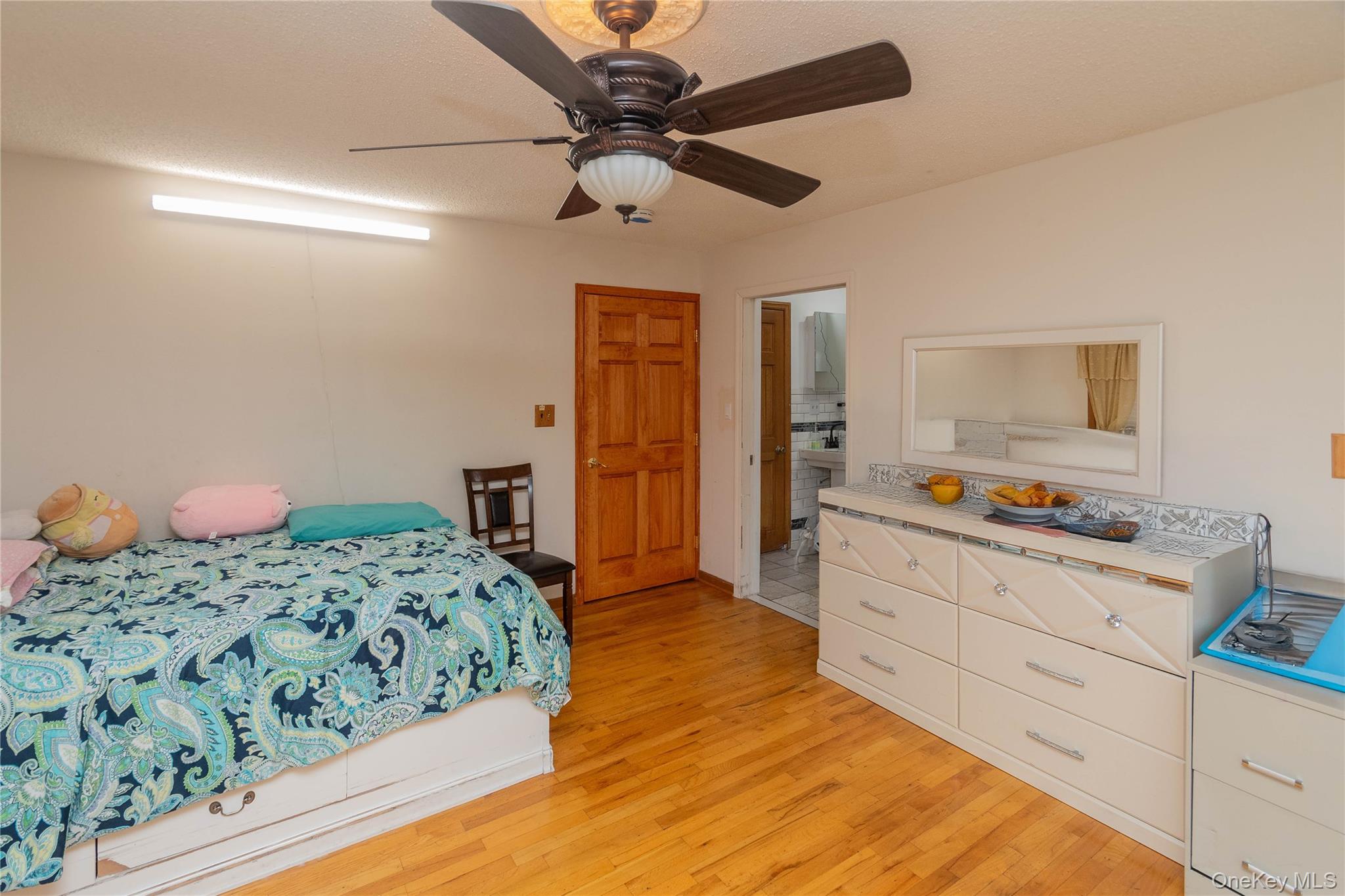 1 Far Horizons Drive – For Sale photo 18