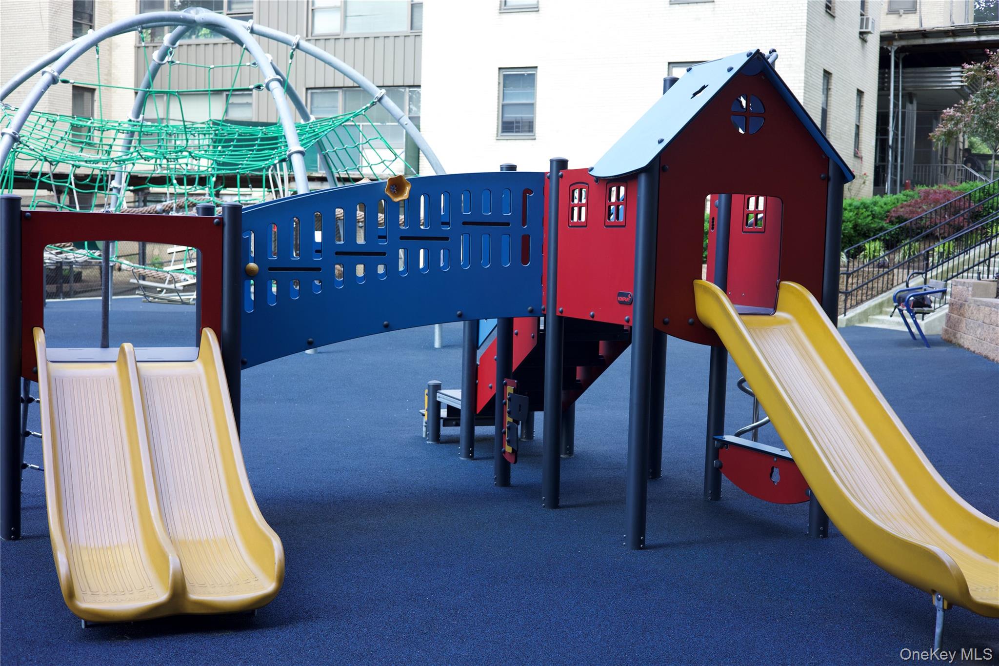 2 Fordham Hill Oval, Unit 12E photo 9