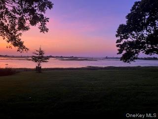5 Shore Drive – For Sale photo 22