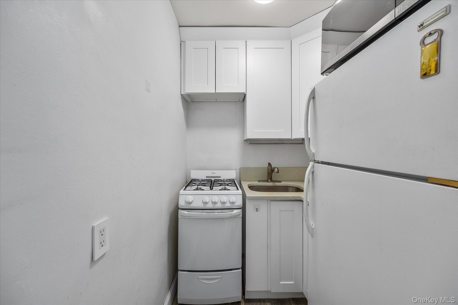 39-76 57th Street, Unit 6E photo 8