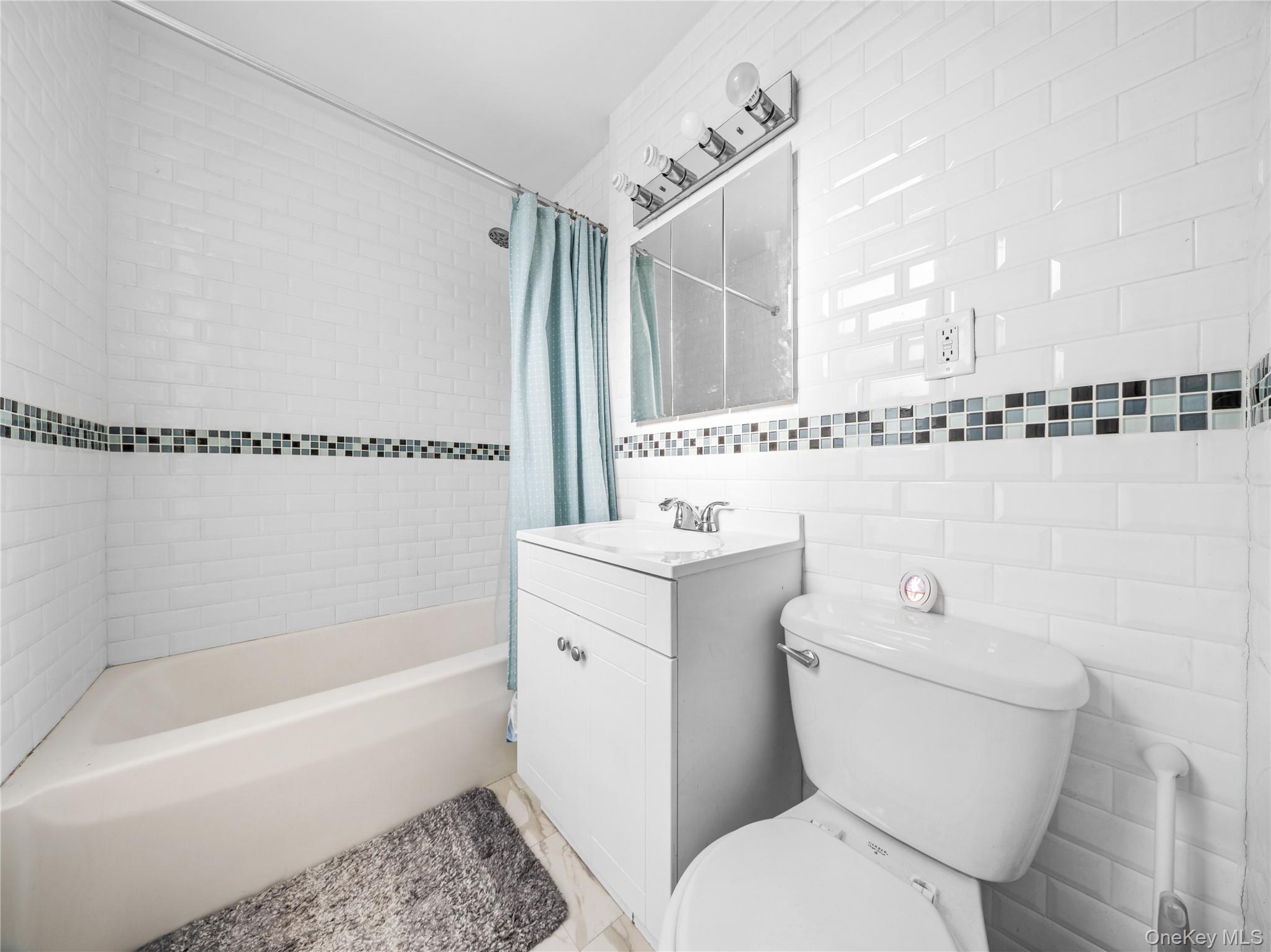 35-20 Leverich St, Unit 209 photo 17