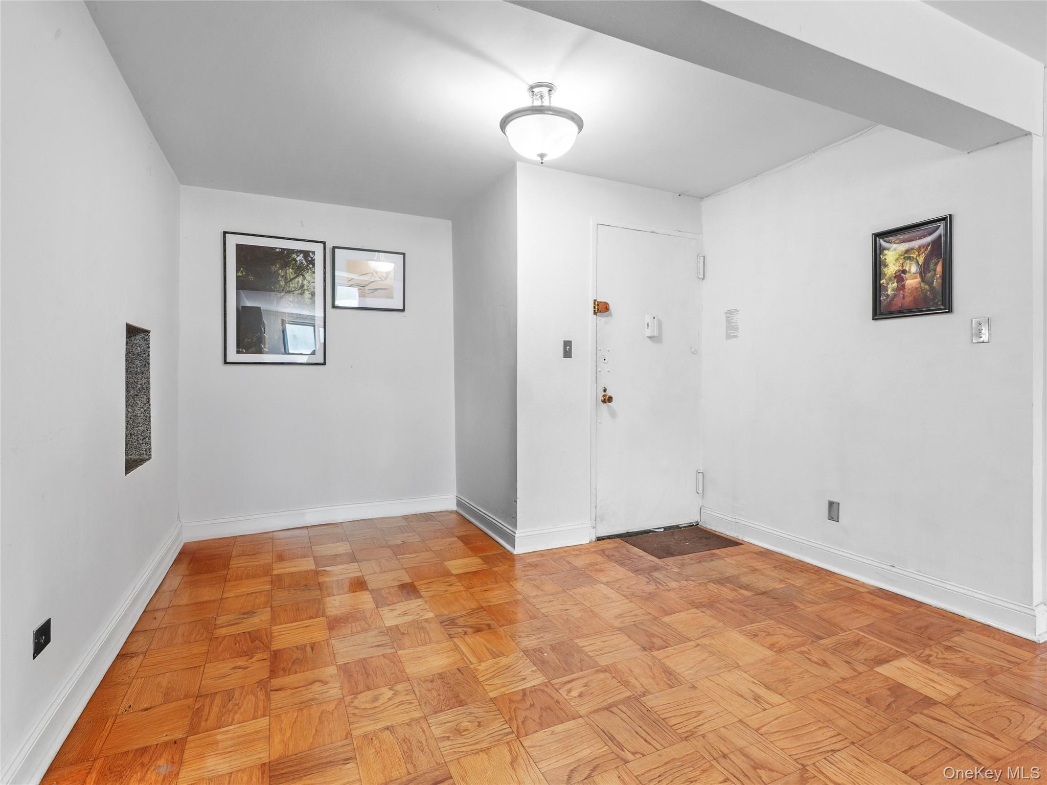 35-20 Leverich St, Unit 209 photo 4