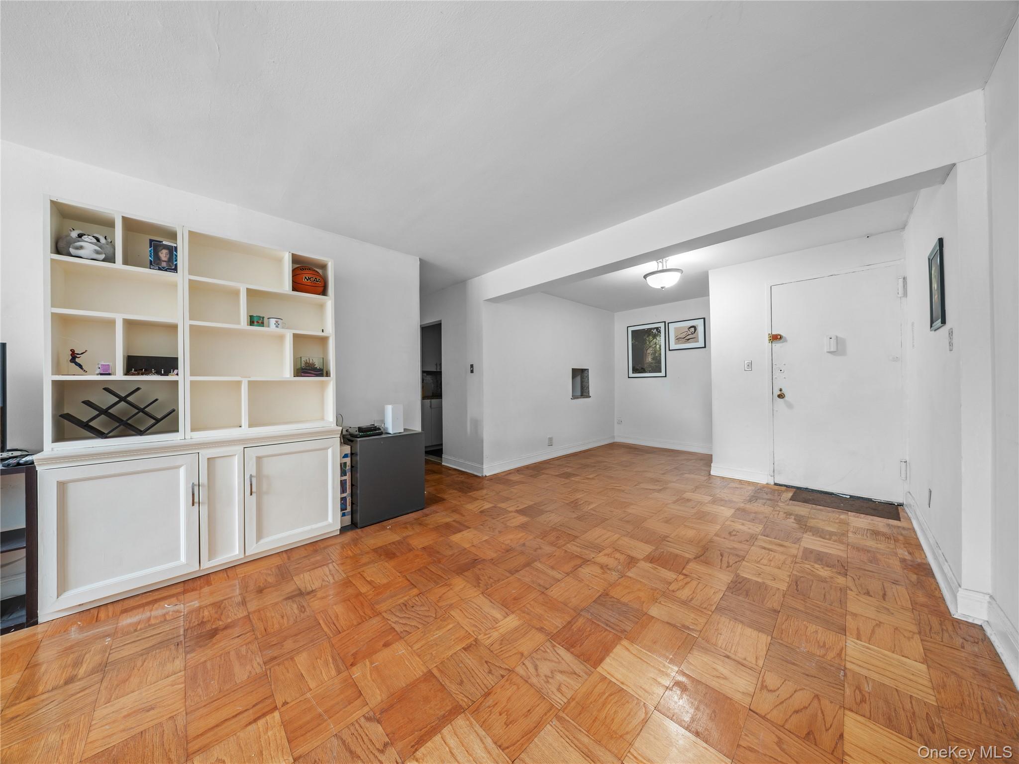 35-20 Leverich St, Unit 209 photo 6