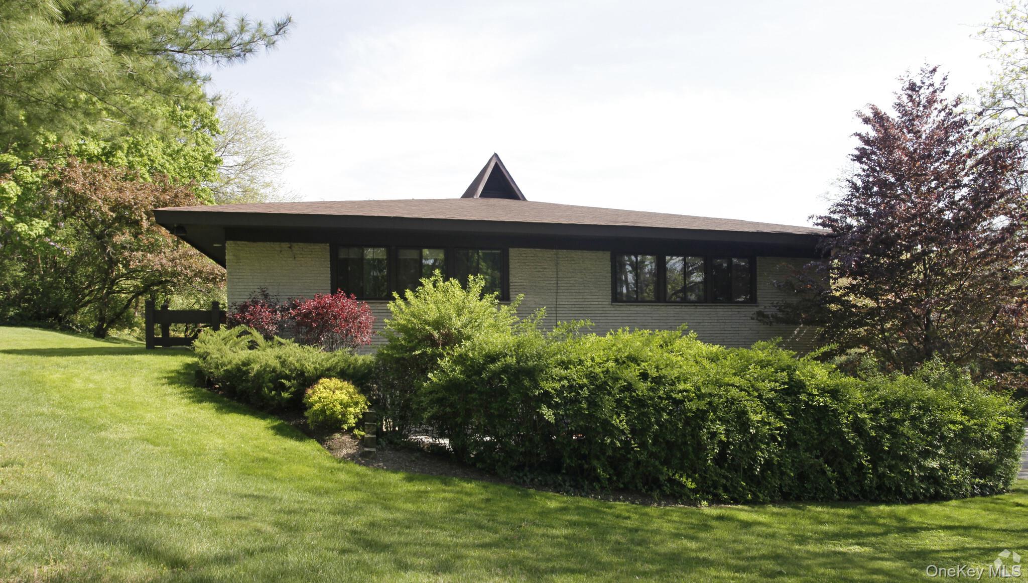 124 Main Suite 7 Street – For Rent photo 3