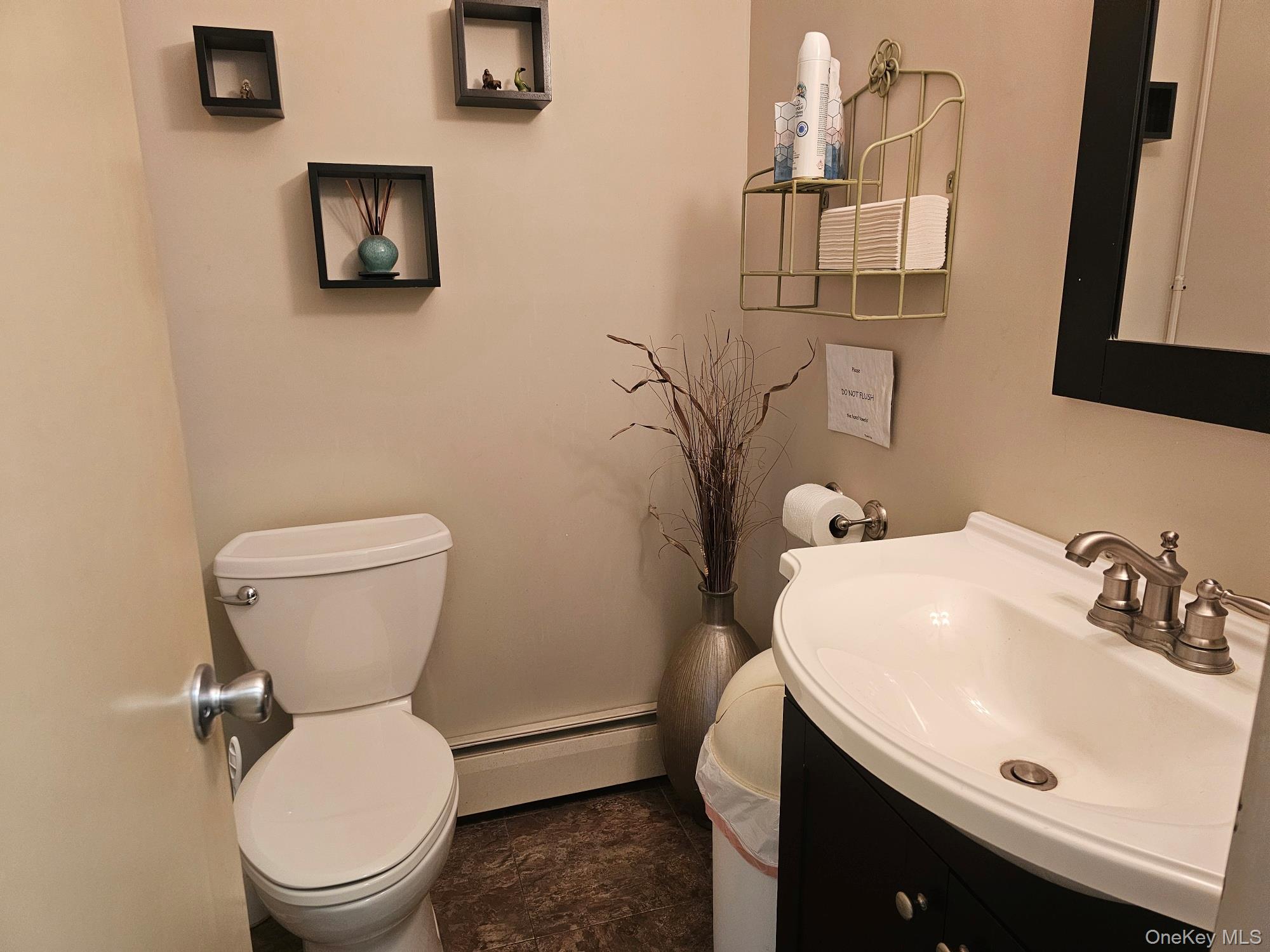 124 Main Suite 7 Street – For Rent photo 10