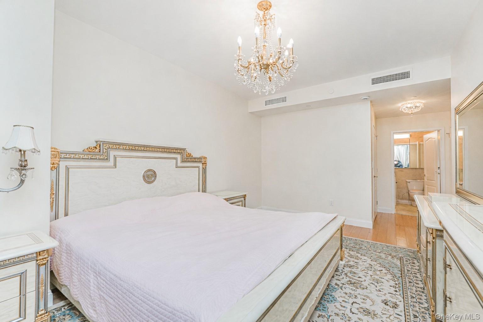50 Oceana Drive W, Unit 3D photo 21