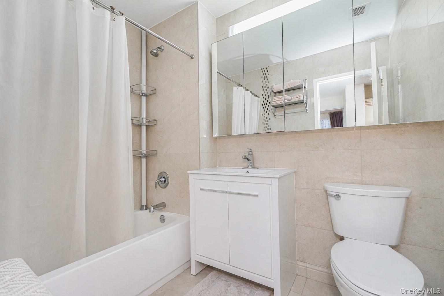 50 Oceana Drive W, Unit 3D photo 22