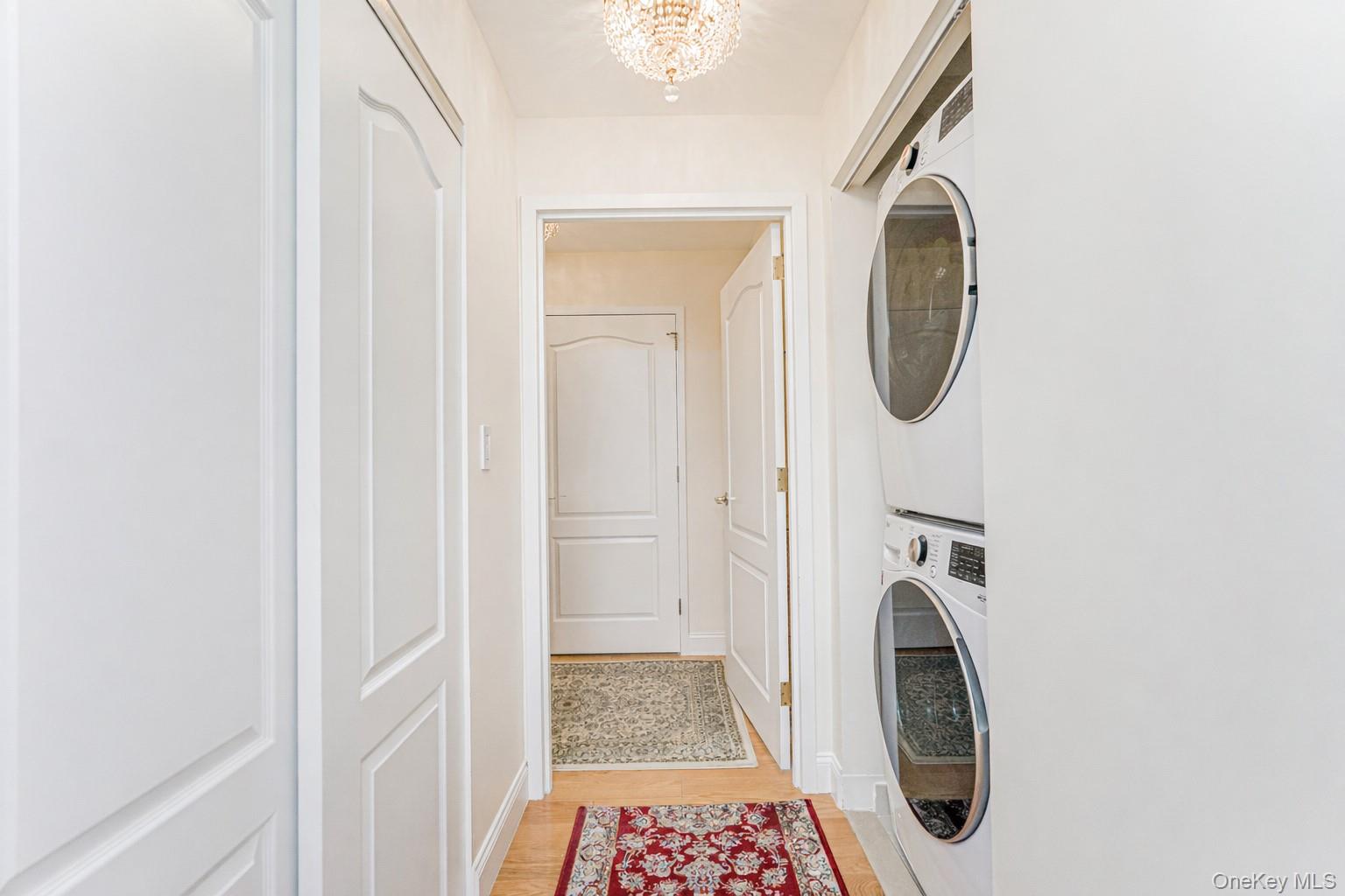 50 Oceana Drive W, Unit 3D photo 19